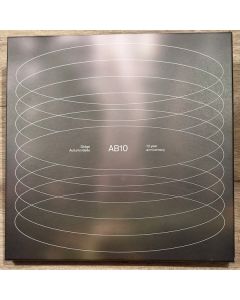 AB10