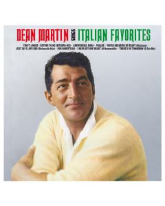 Sings Italian Favorites