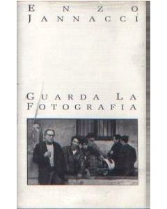 Guarda La Fotografia